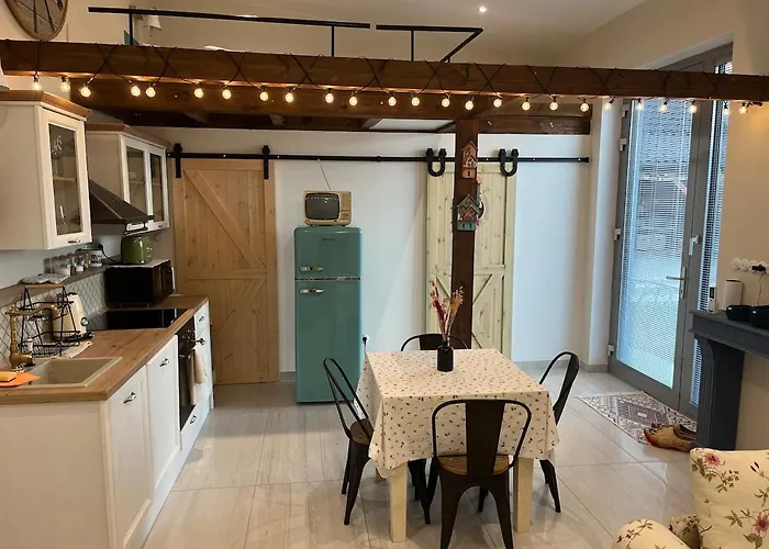 Apartment Cozy, New Country